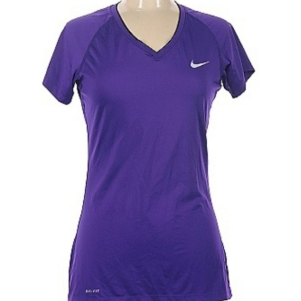 NIKE T-SHIRT